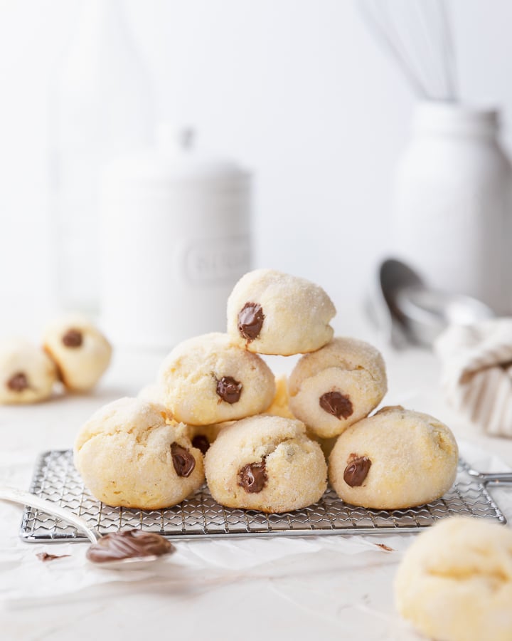 Nutella filled biscuit bites