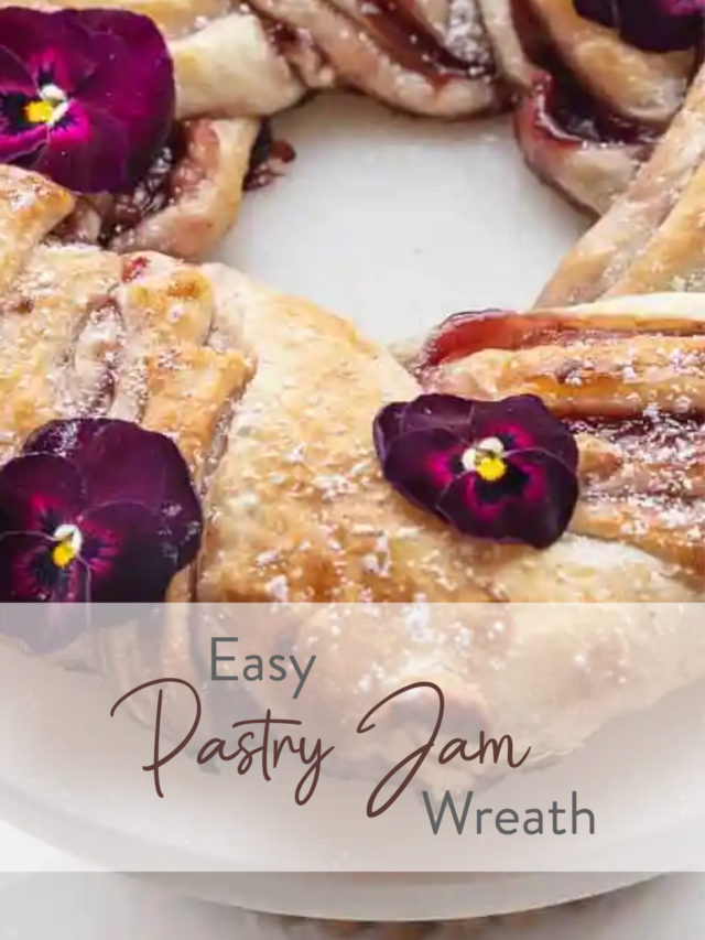 Easy Pastry Jam Wreath
