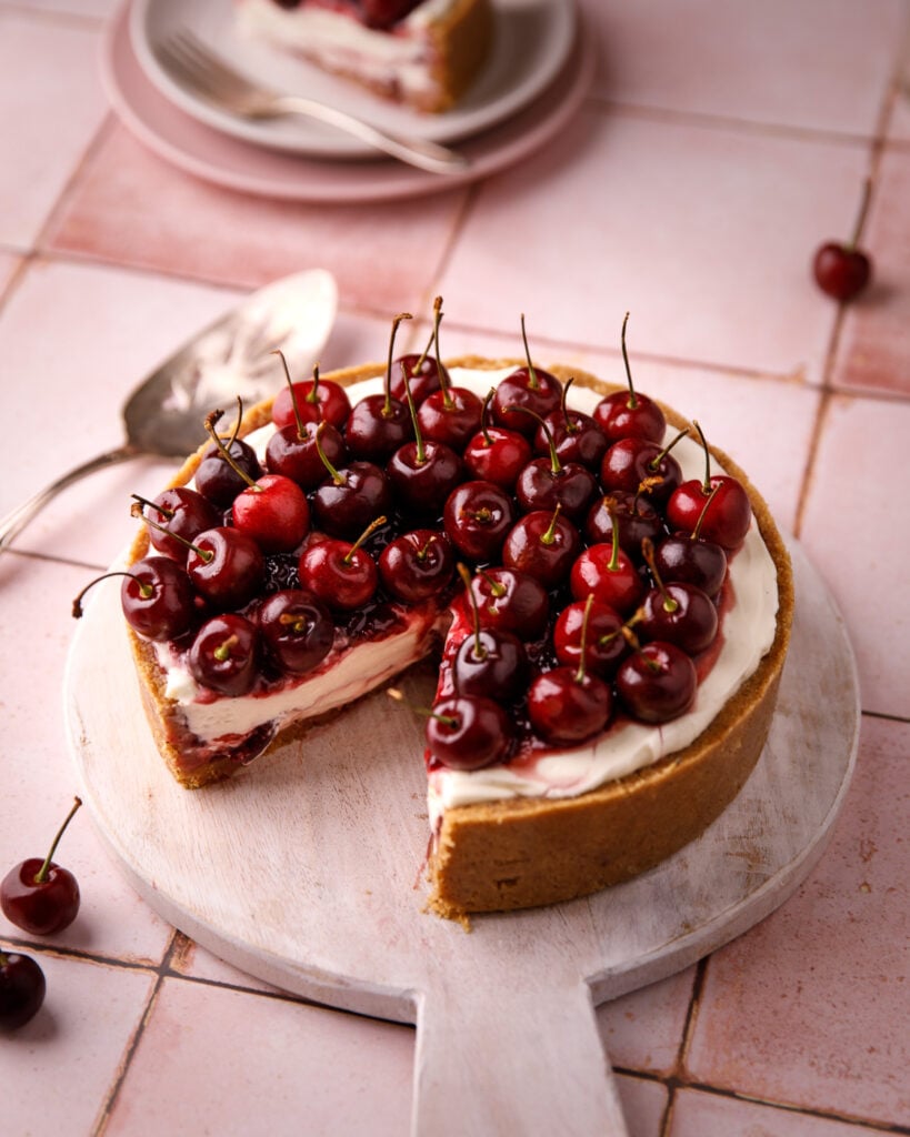 No bake Cherry Pie Recipe (with Graham Cracker crust)