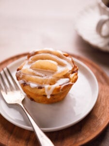 Easy 2-Ingredient Cinnamon Roll Apple Pie Cups