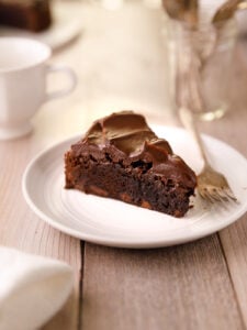 Homemade Fudgy Chocolate Brownie Cake Recipe