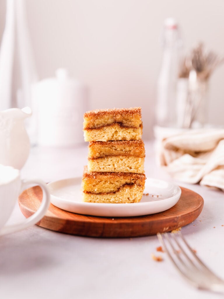Easy Churro Cake Recipe with Cinnamon Sugar filling