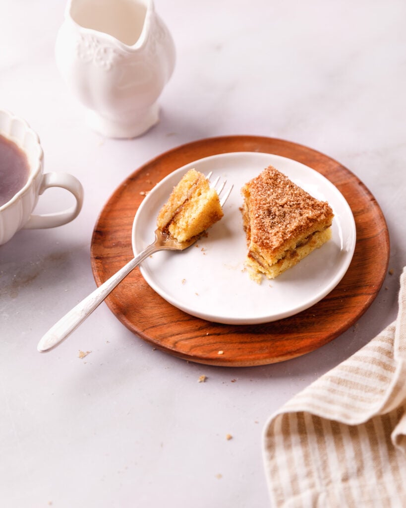 Easy Churro Cake Recipe with Cinnamon Sugar filling