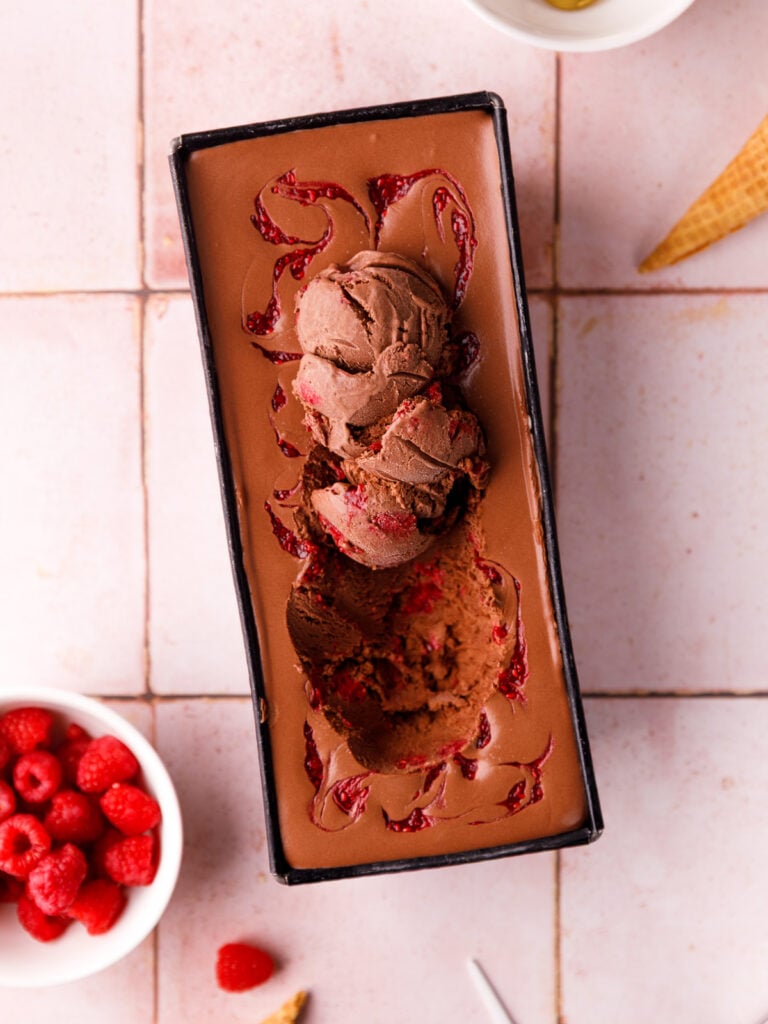 No-Churn Dark Chocolate Raspberry Ice Cream (Ultra Creamy!)